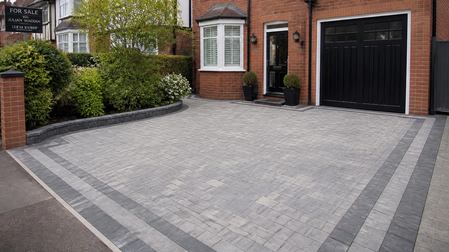 Looking For Driveway Installers in Stockport? Here Are 10 Things You Should Know Before You Start